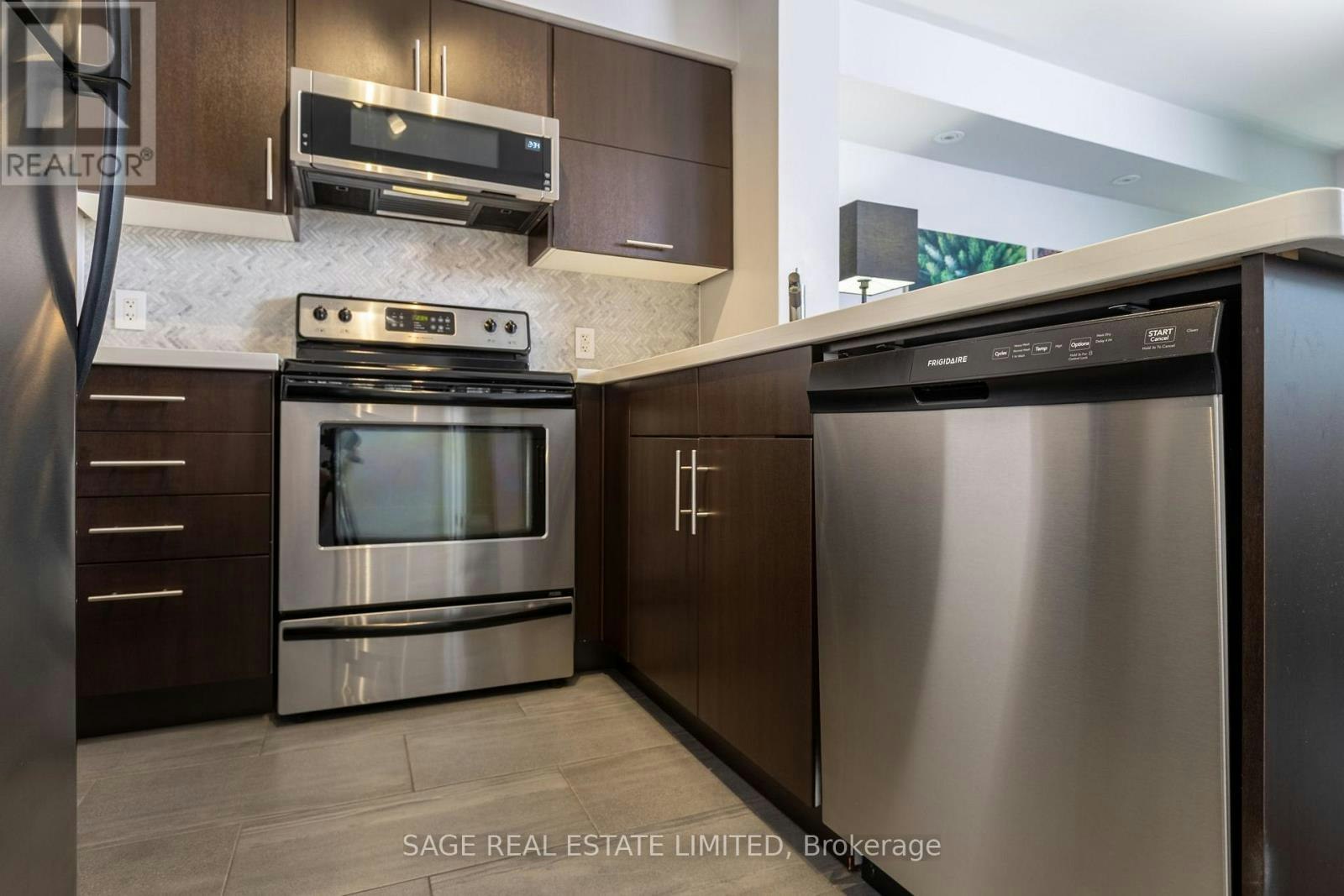 502-120 Dalliomore Circle, Toronto, ON, M3C 4J1 - 10