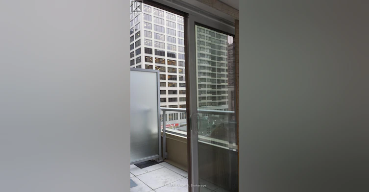 605-717 Bay Street, Toronto, ON, M5G 2J9 - 7