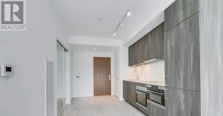 624-15 Queens Quay E, Toronto, ON, M4J 1Y1 - 4
