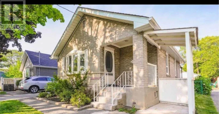 931 Byron Street N, Whitby, ON, L1N 4P2