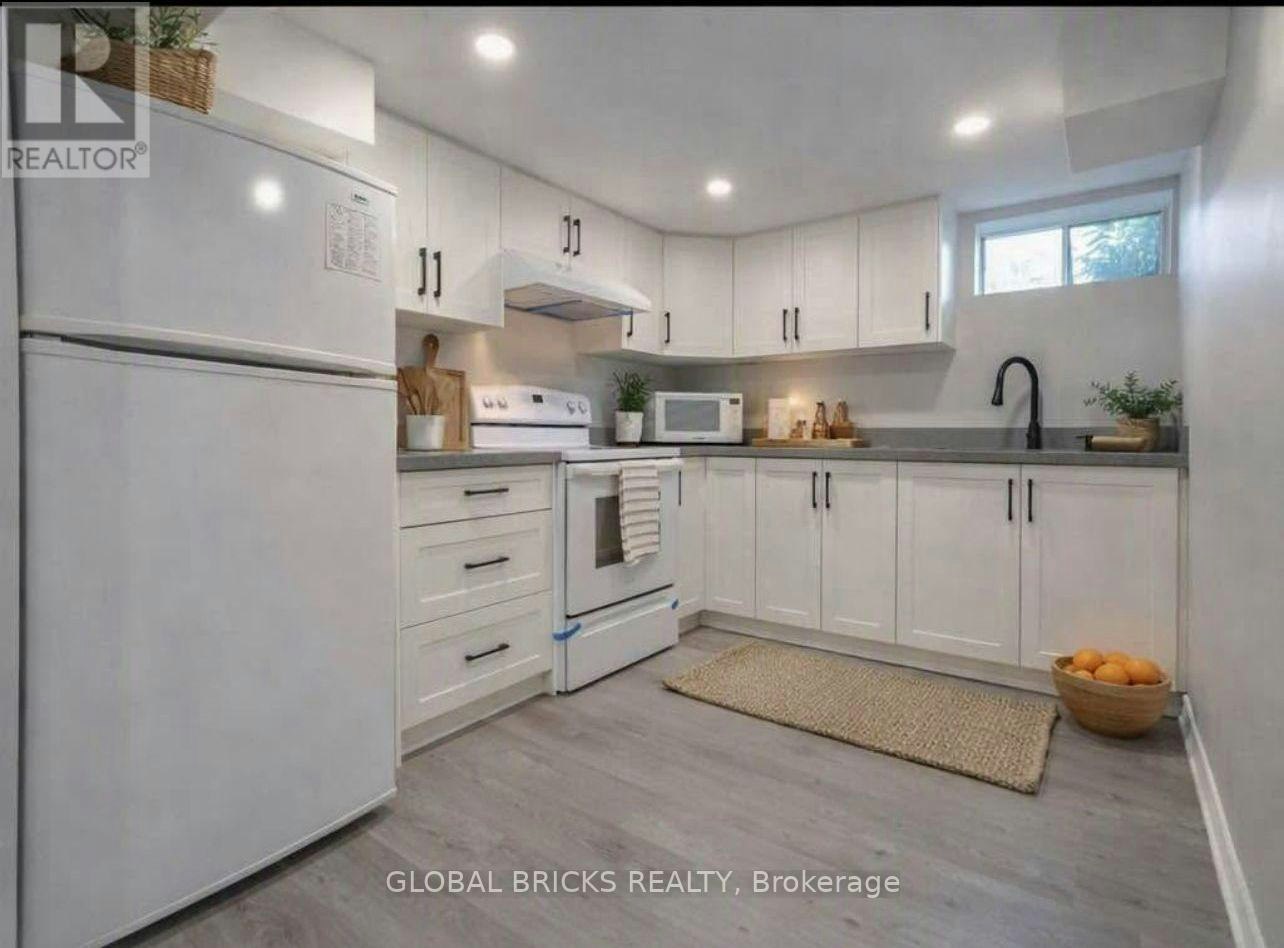 931 Byron Street N, Whitby, ON, L1N 4P2 - 7
