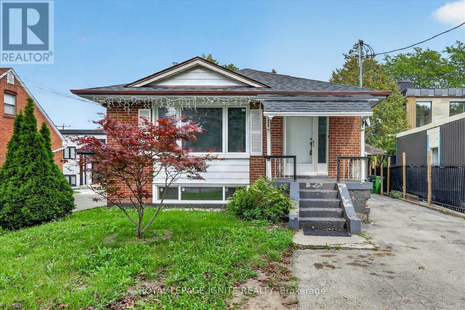 1197 Pharmacy Avenue, Toronto, ON, M1R 2H5