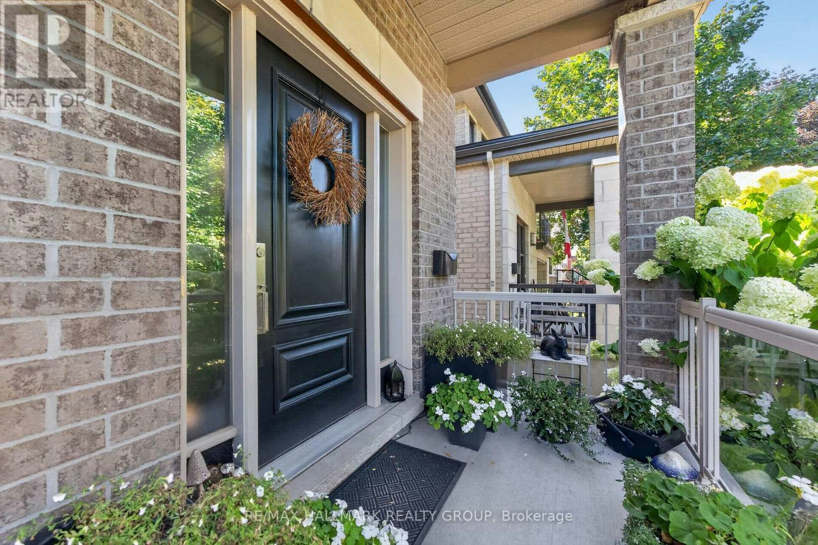 288 Selby Avenue, Ottawa, ON, K1Z 6R1 - 2