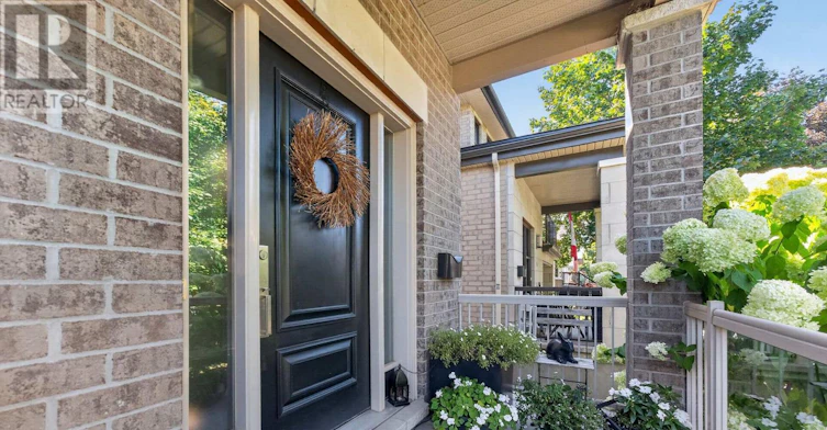 288 Selby Avenue, Ottawa, ON, K1Z 6R1 - 2