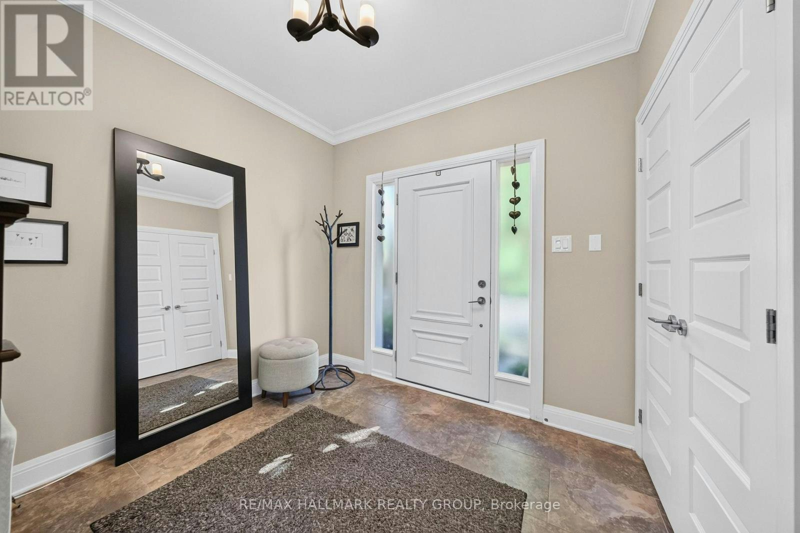 288 Selby Avenue, Ottawa, ON, K1Z 6R1 - 4