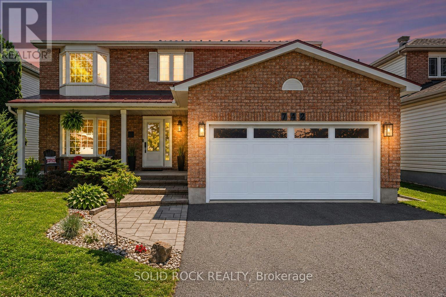 742 Merkley Drive, Ottawa, ON, K4A 2T8
