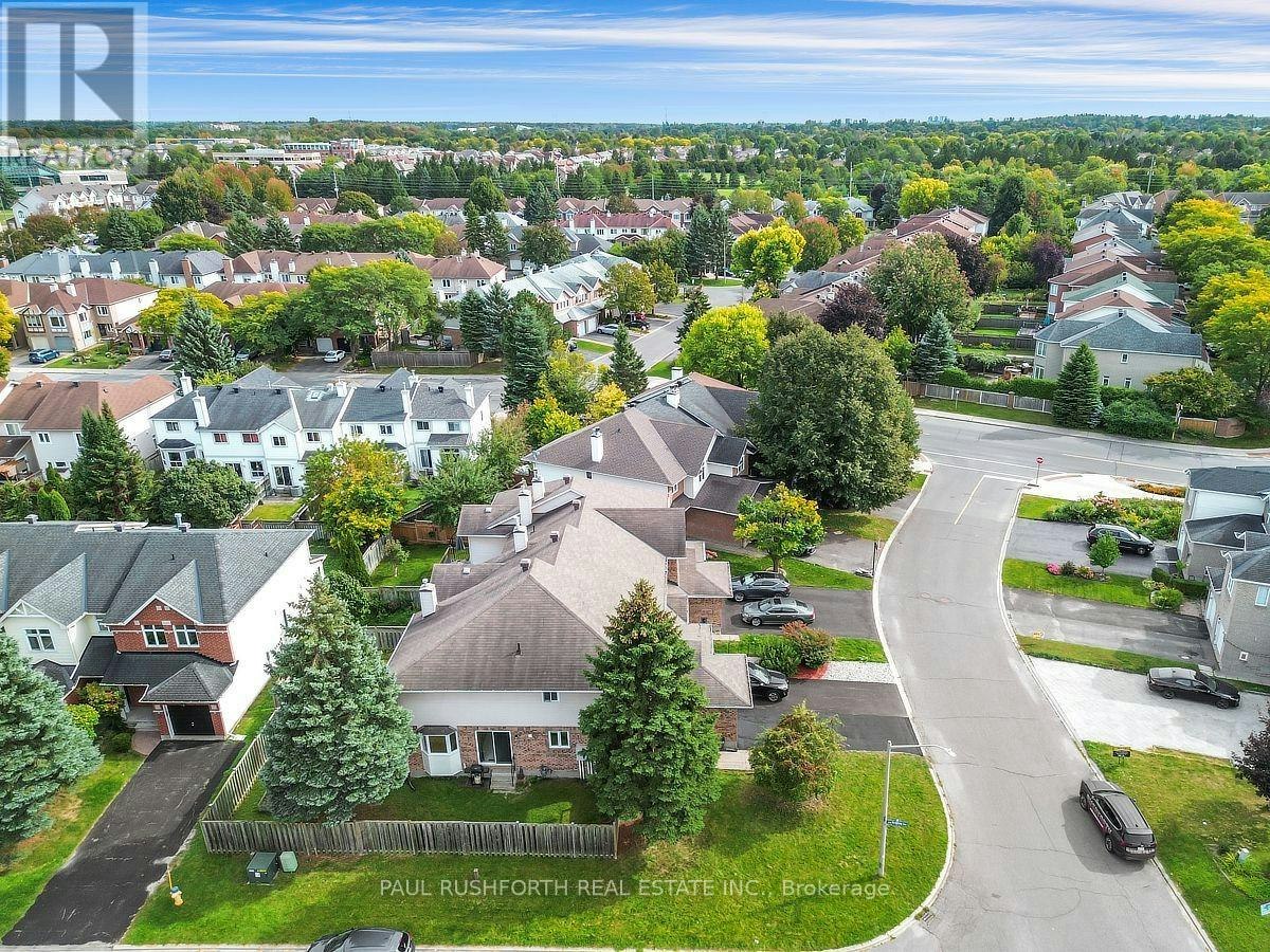 140 Thornbury Crescent, Ottawa, ON, K2G 6C2 - 4