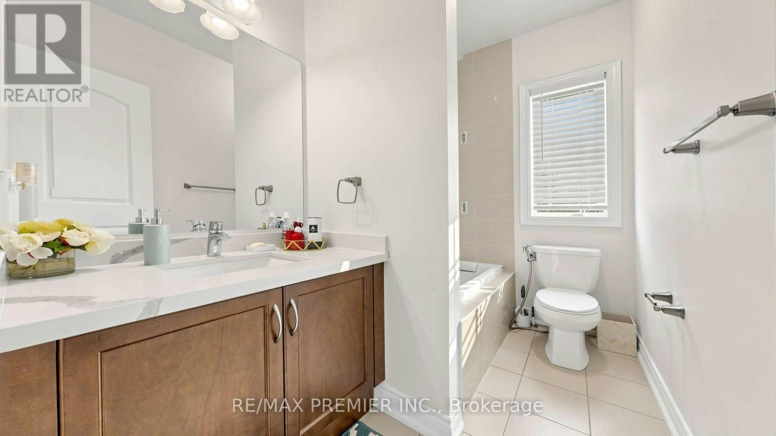 12 Paradise Valley Trail, King, ON, L7B 0A5 - 30