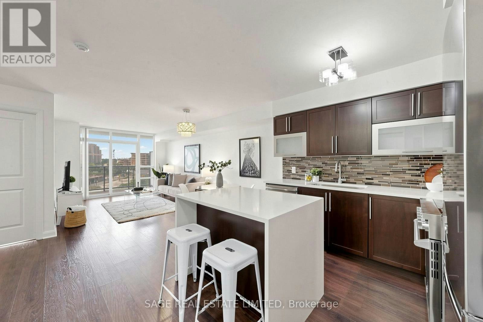 605-1 Michael Power Place, Toronto, ON, M9A 0A1 - 10