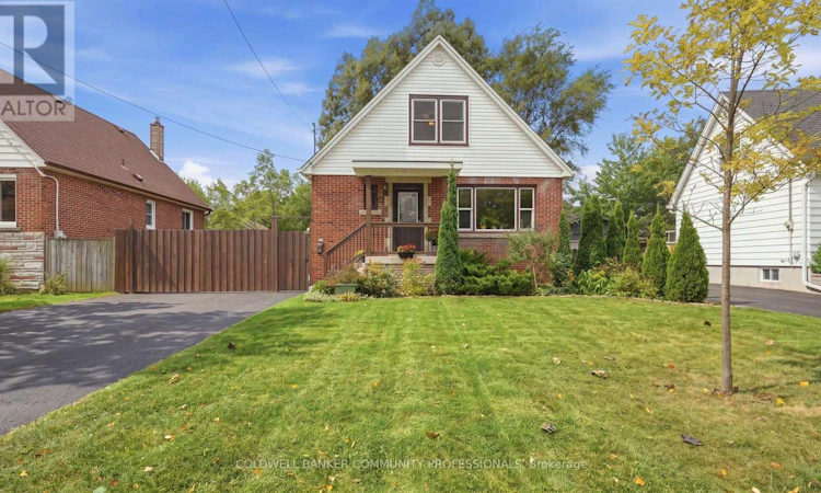 42 Delevan Crescent