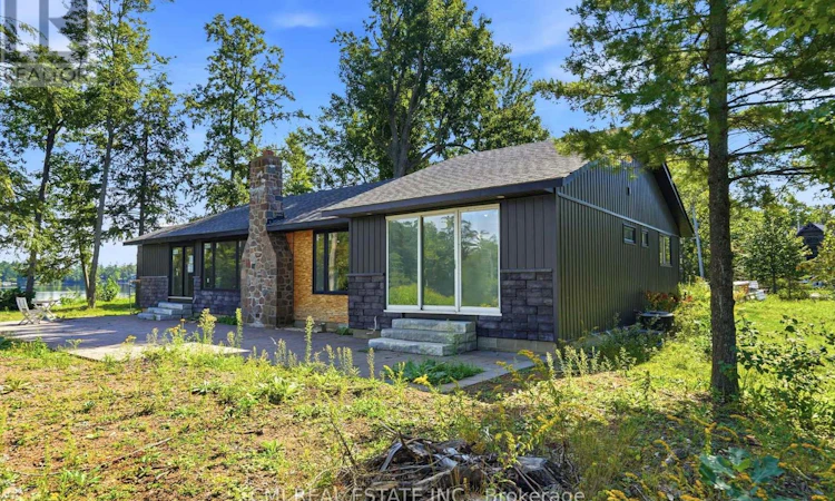 2324 Salmon Bay Road