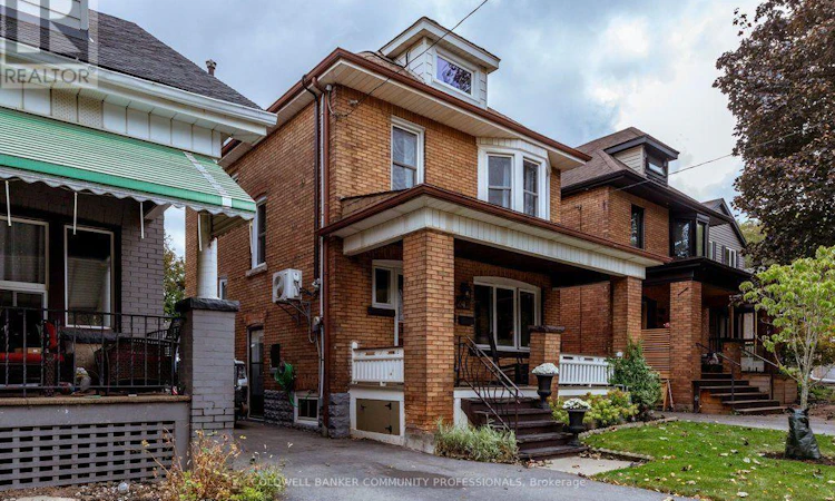 243 Grosvenor Avenue S