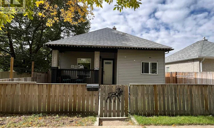 240 20 Street N