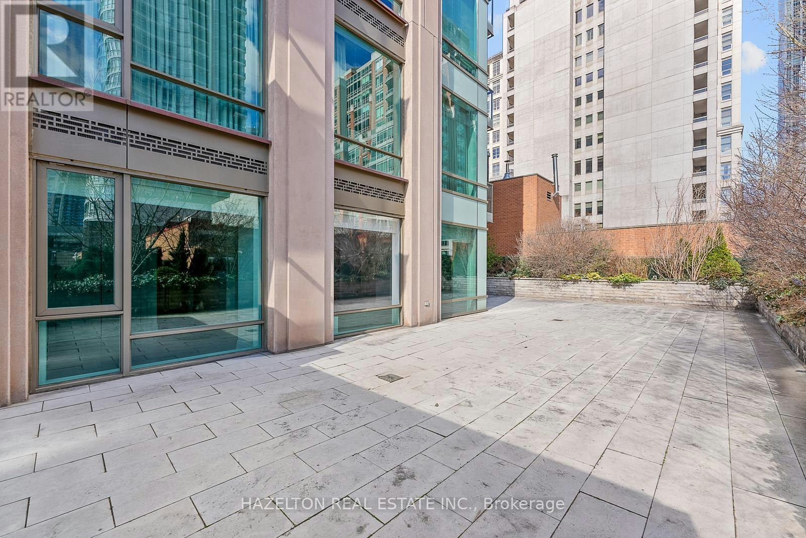 304-80 Yorkville Avenue, Toronto, ON, M5R 2C2 - 24