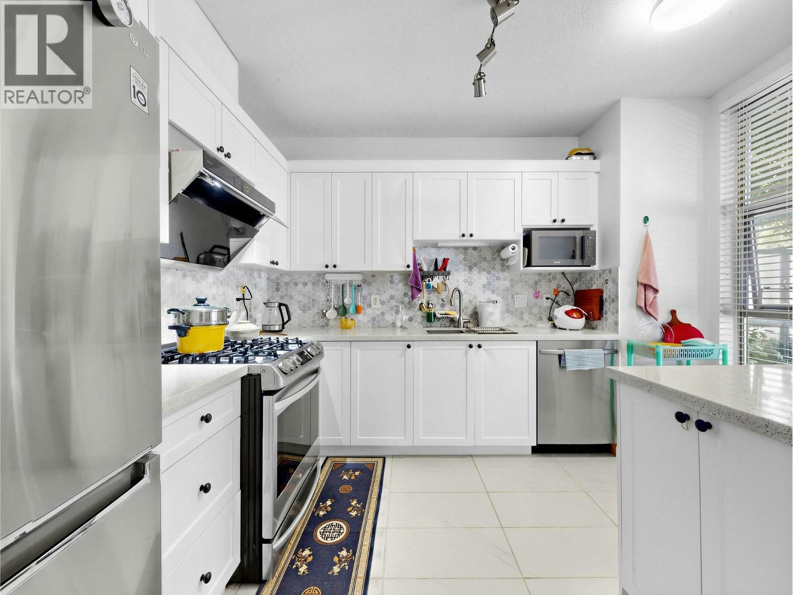 8268 Saba Road, Richmond, BC, V6Y 4C6 - 6
