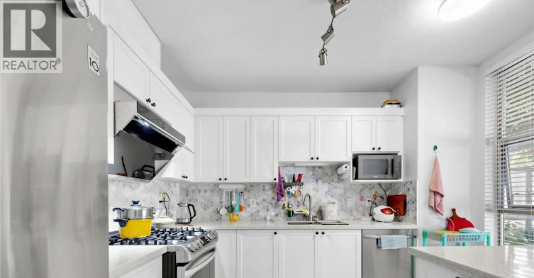 8268 Saba Road, Richmond, BC, V6Y 4C6 - 6