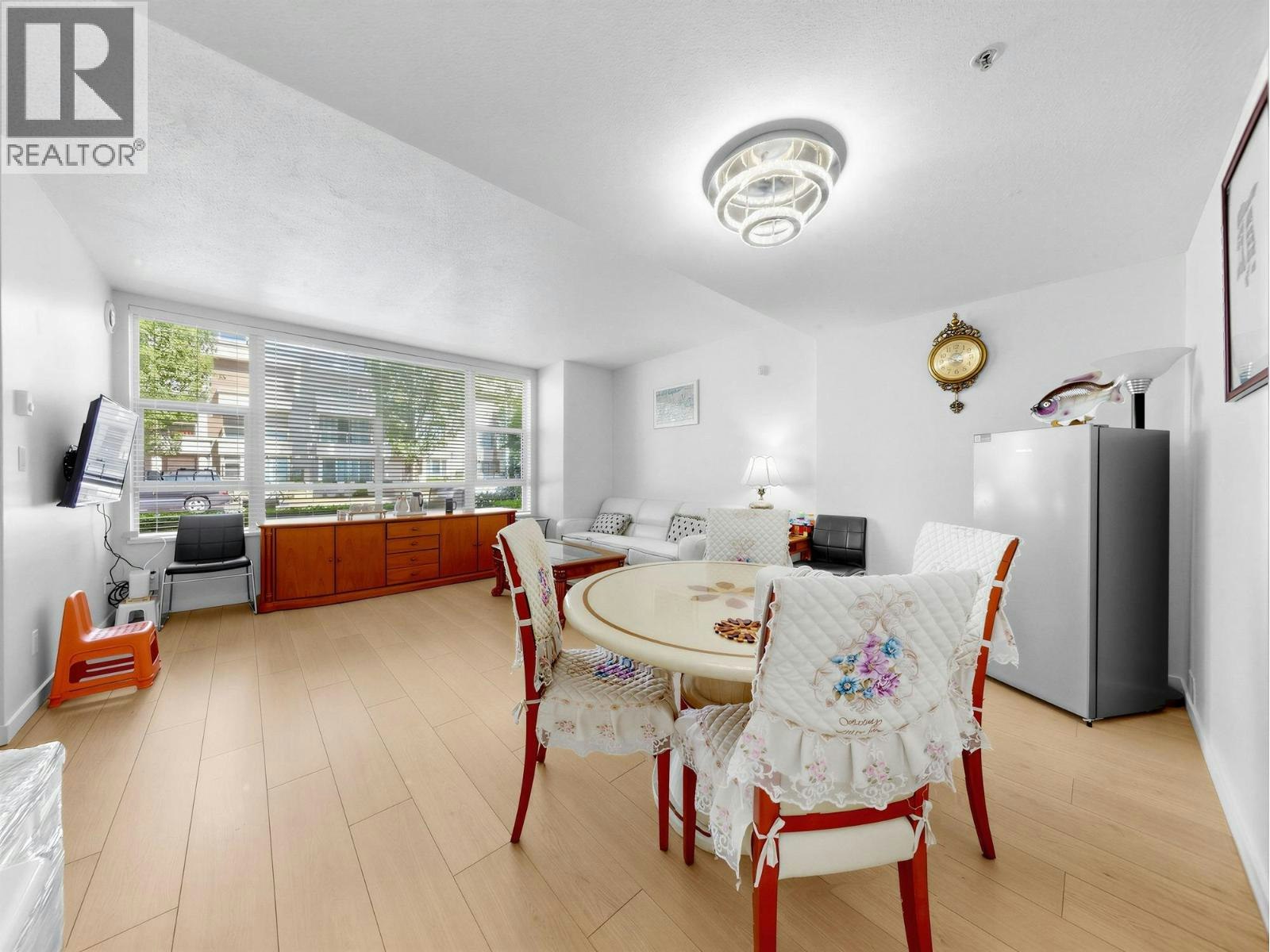 8268 Saba Road, Richmond, BC, V6Y 4C6 - 3