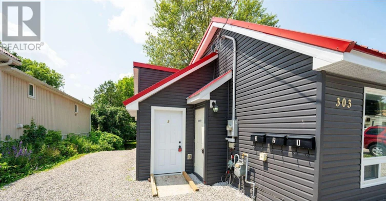 2-303 Moffat Street, Orillia, ON, L3V 4E9