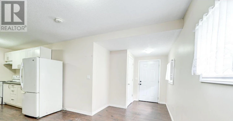 2-303 Moffat Street, Orillia, ON, L3V 4E9 - 4
