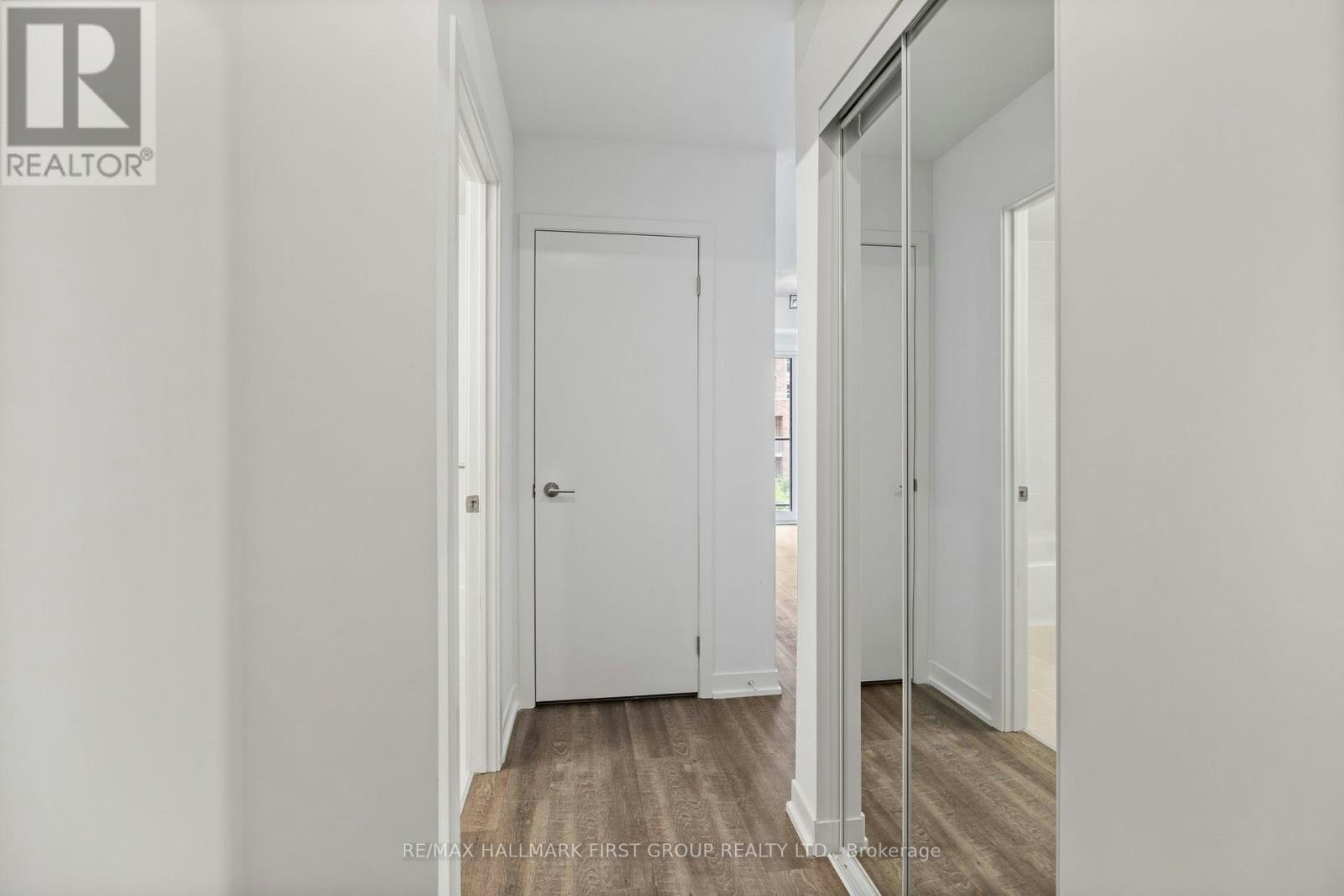 408-1808 St Clair Avenue W, Toronto, ON, M6N 0C1 - 4