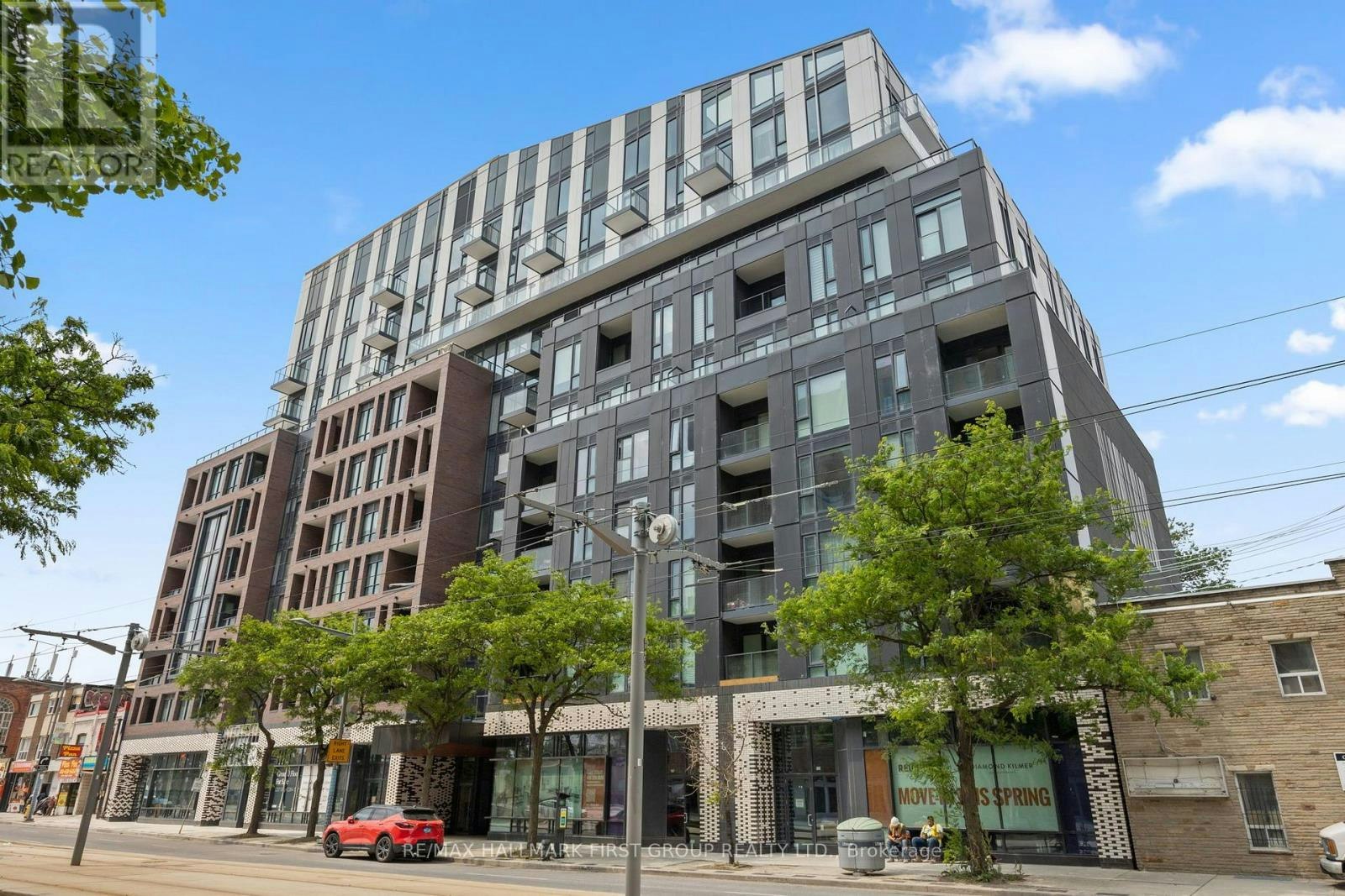 408-1808 St Clair Avenue W, Toronto, ON, M6N 0C1