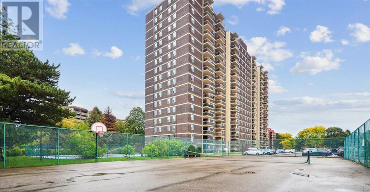 812-966 Inverhouse Drive, Mississauga, ON, L5J 4B6