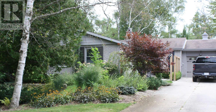 361 Tyendinaga Drive N, Saugeen Shores, ON, N0H 2L0