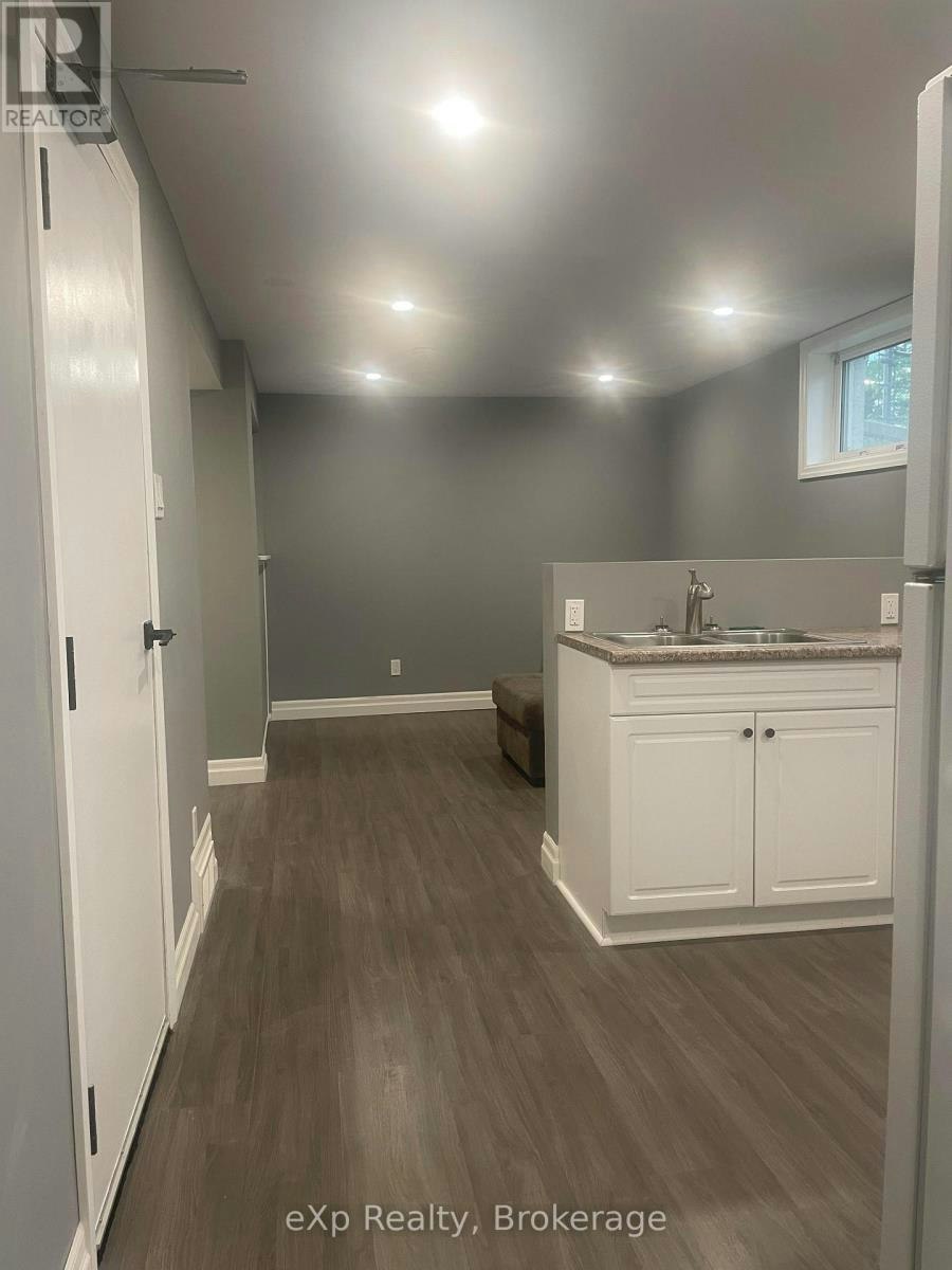 BSMT-1 Joyce Place, Guelph, ON, N1E 6P8 - 5