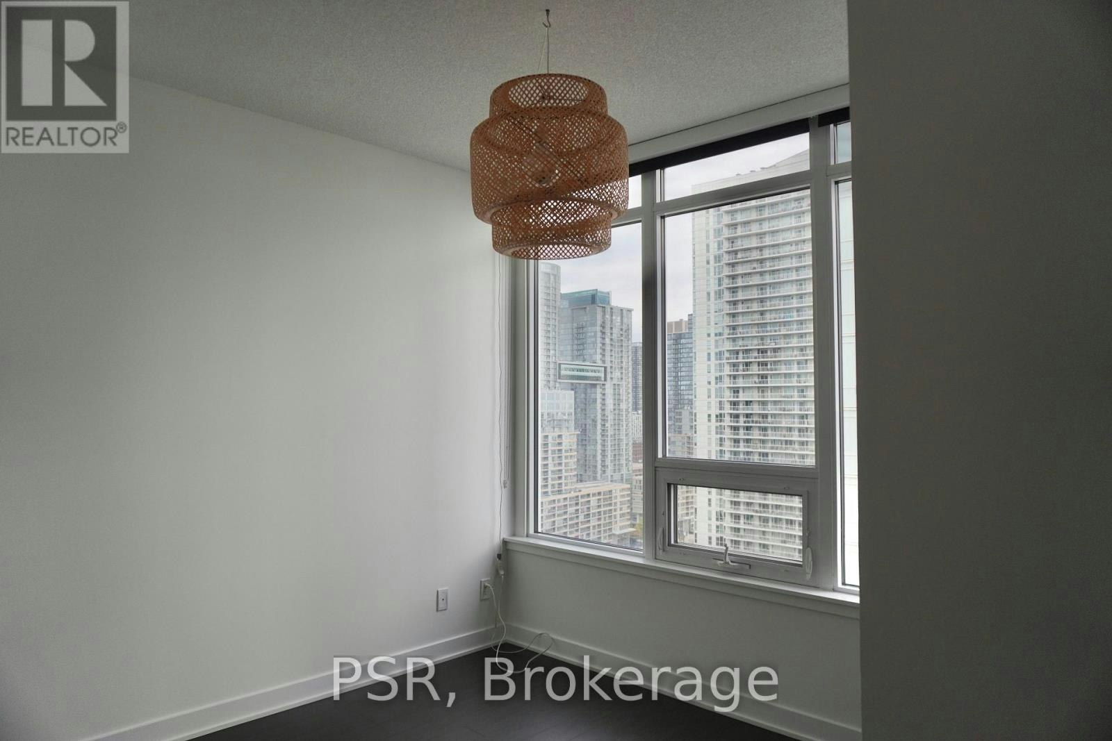 2911-19 Bathurst Street, Toronto, ON, M5V 0N2 - 5
