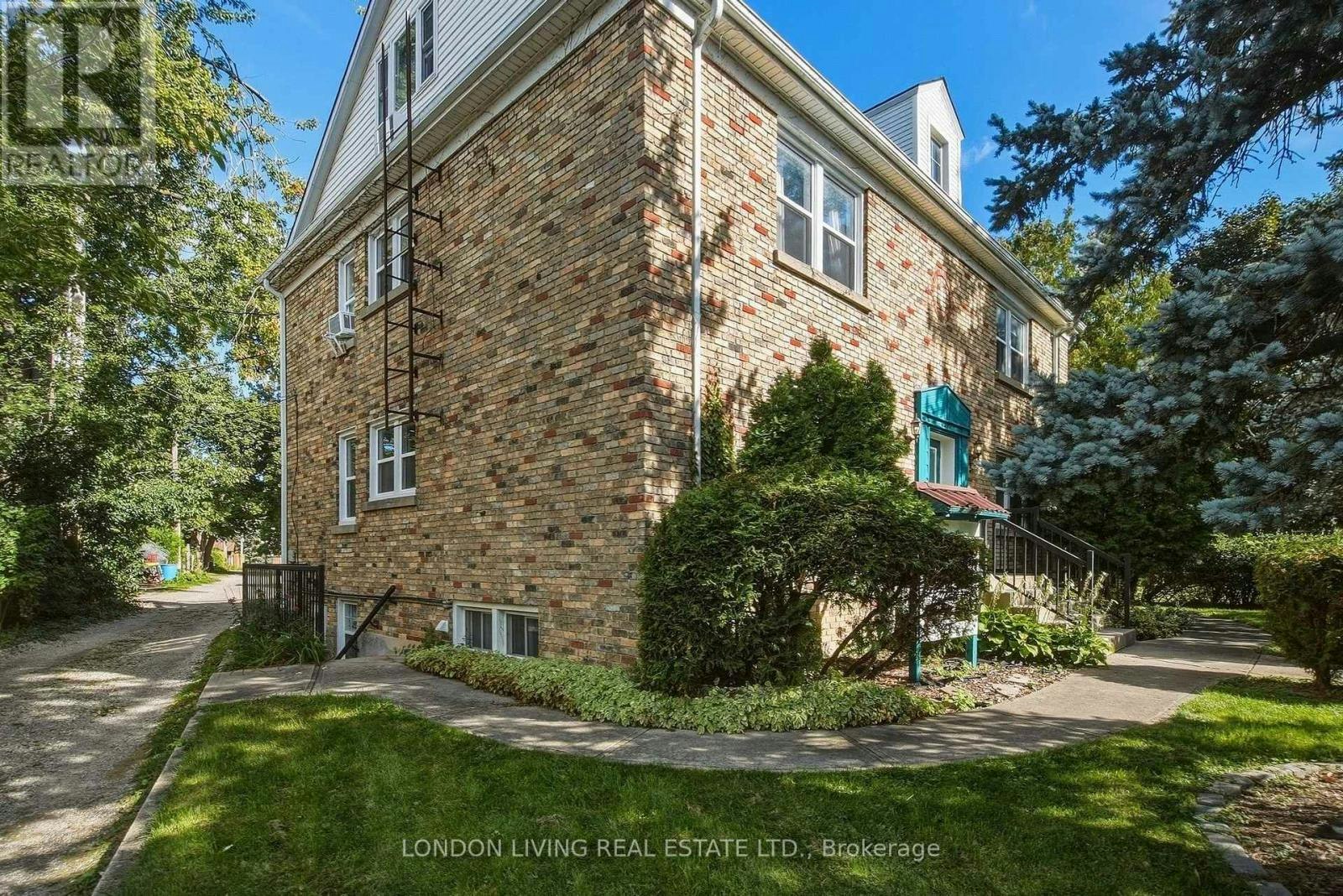 4-137 Windsor Crescent, London, ON, N6C 1V9 - 2