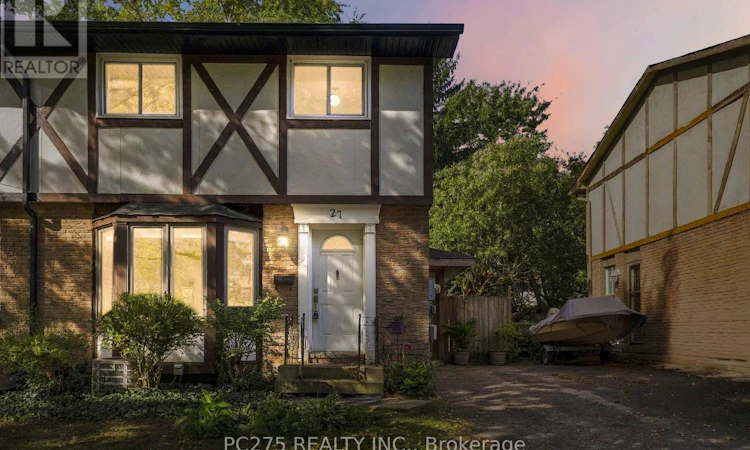 27 Sasha Crescent