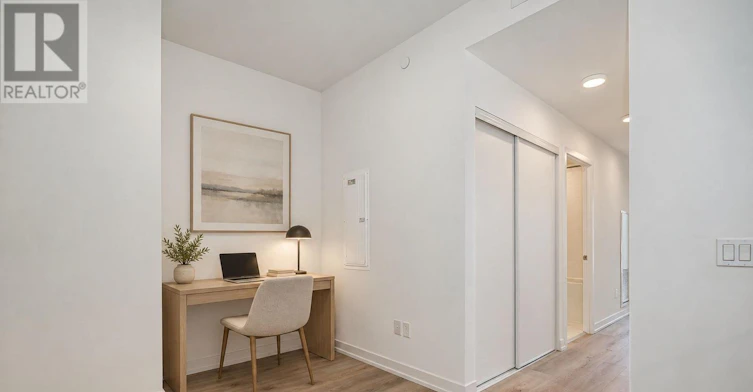 131-156 Logan Avenue, Toronto, ON, M4M 0E4 - 14