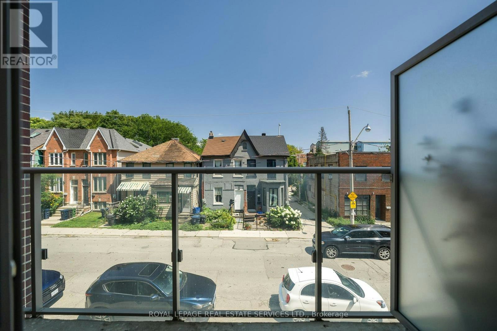 131-156 Logan Avenue, Toronto, ON, M4M 0E4 - 21