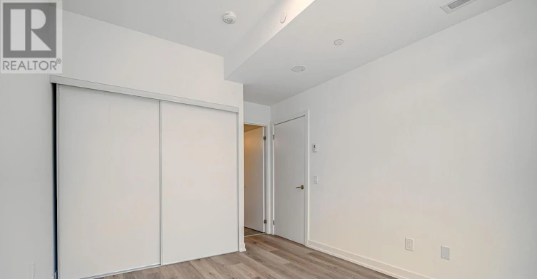 131-156 Logan Avenue, Toronto, ON, M4M 0E4 - 16