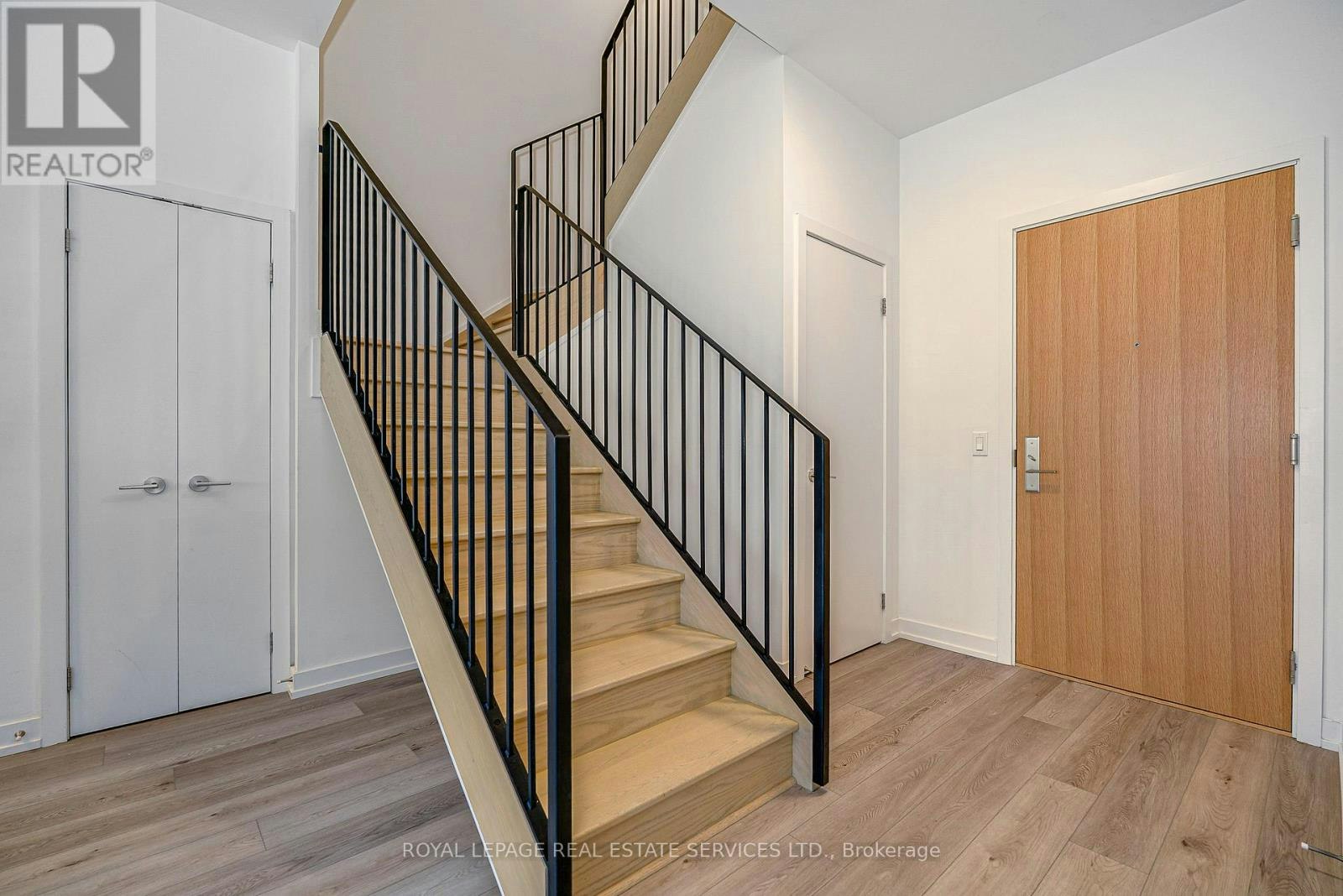131-156 Logan Avenue, Toronto, ON, M4M 0E4 - 10