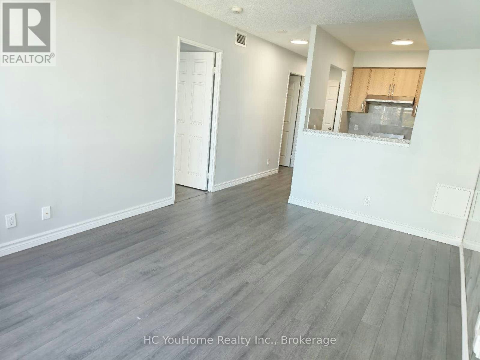 801-8 Lee Centre Drive, Toronto, ON, M1H 3H8 - 4