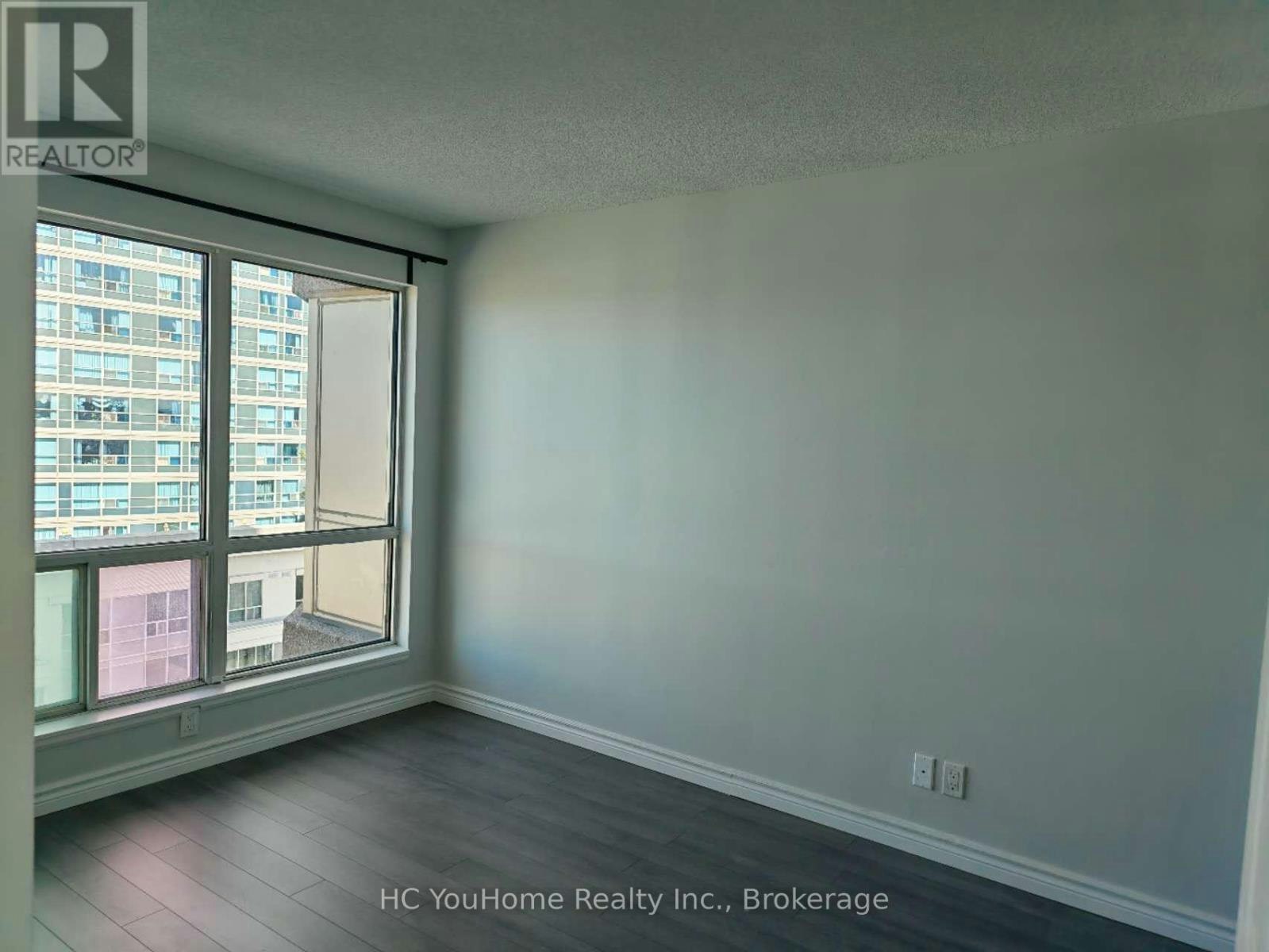 801-8 Lee Centre Drive, Toronto, ON, M1H 3H8 - 11