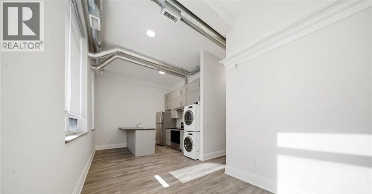 201-11 Queen Street, Brantford, ON, N3T 3B1 - 3