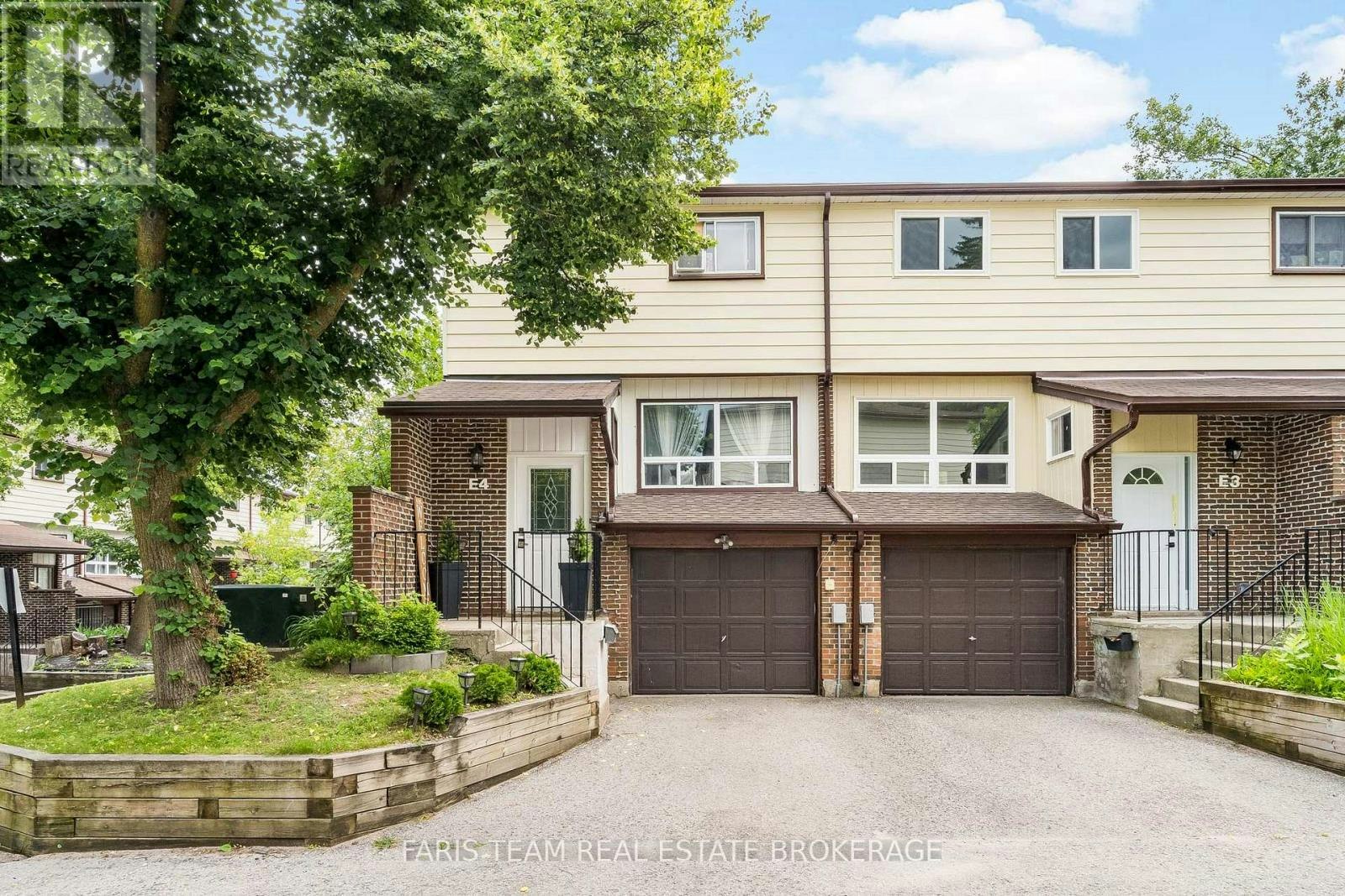 E4-63 Ferris Lane, Barrie, ON, L4M 5C4