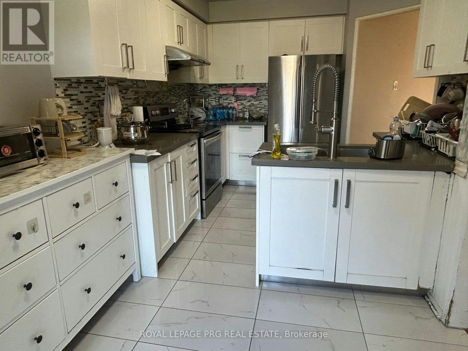 126 Rainforest Drive N, Brampton, ON, L6R 1A5 - 3