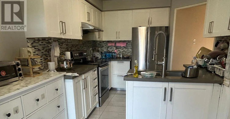 126 Rainforest Drive N, Brampton, ON, L6R 1A5 - 3