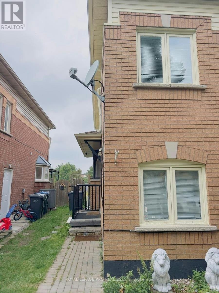 126 Rainforest Drive N, Brampton, ON, L6R 1A5