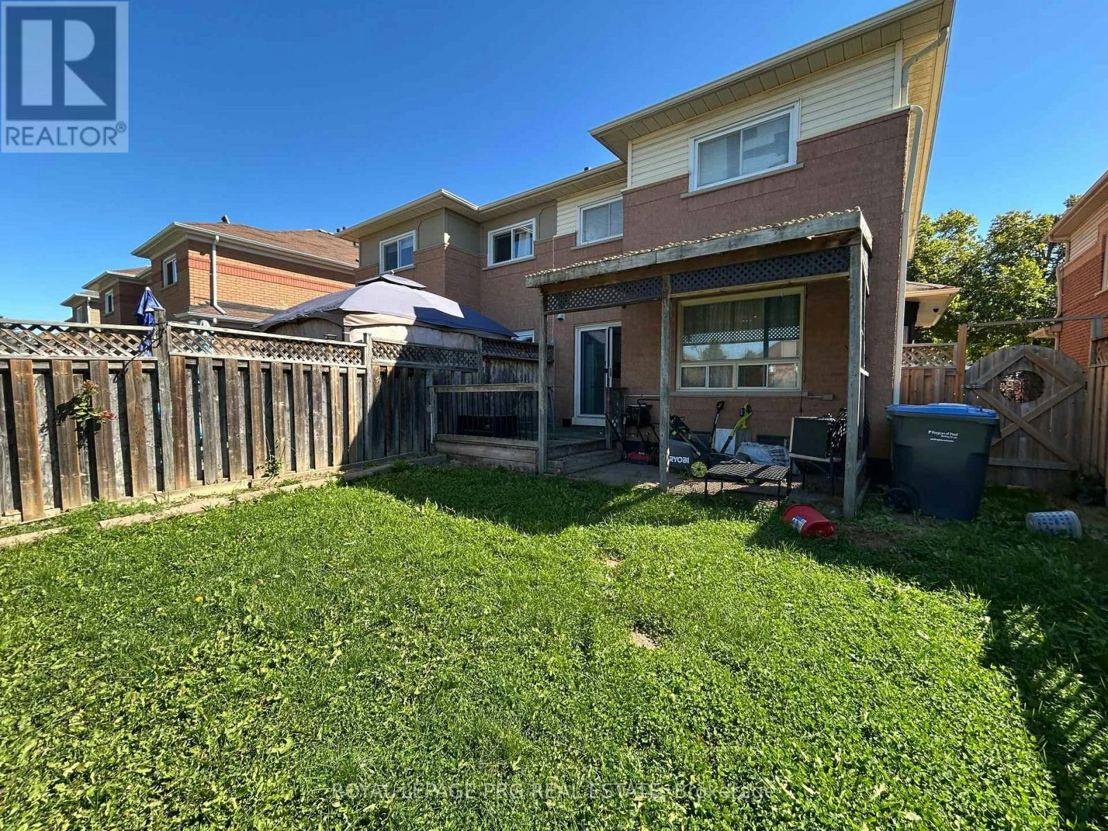 126 Rainforest Drive N, Brampton, ON, L6R 1A5 - 7
