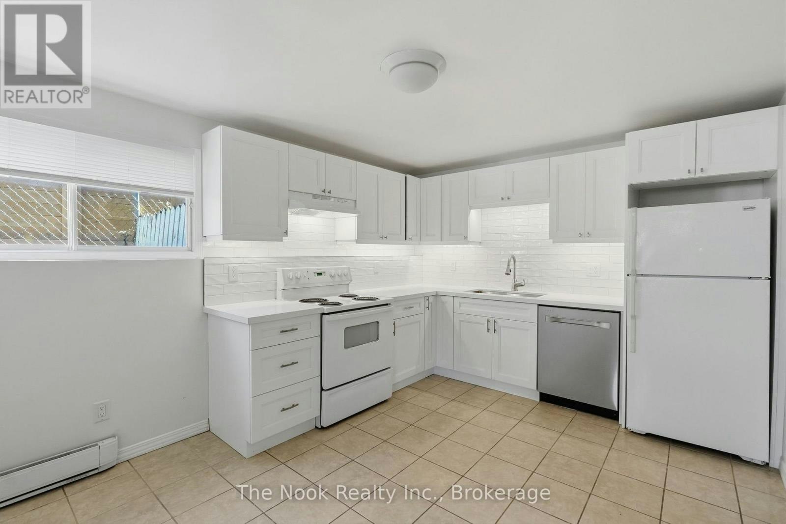 BASEMENT-255 Greenwood Avenue, Oshawa, ON, L1J 1W7 - 5