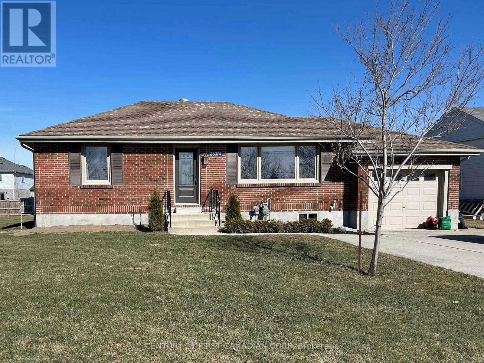 33374 Richmond Street, Lucan Biddulph, ON, N0M 2J0