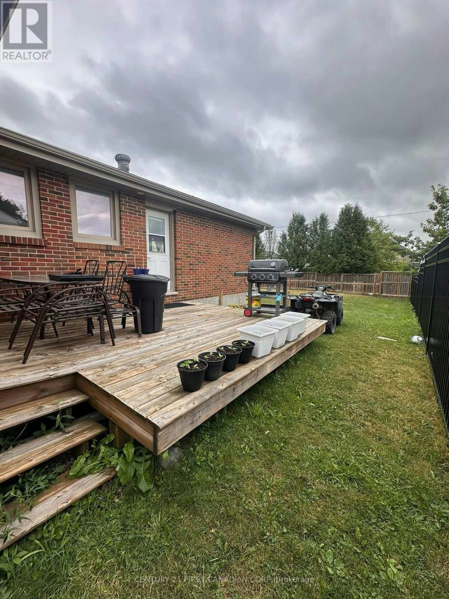 33374 Richmond Street, Lucan Biddulph, ON, N0M 2J0 - 10