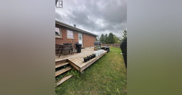33374 Richmond Street, Lucan Biddulph, ON, N0M 2J0 - 10
