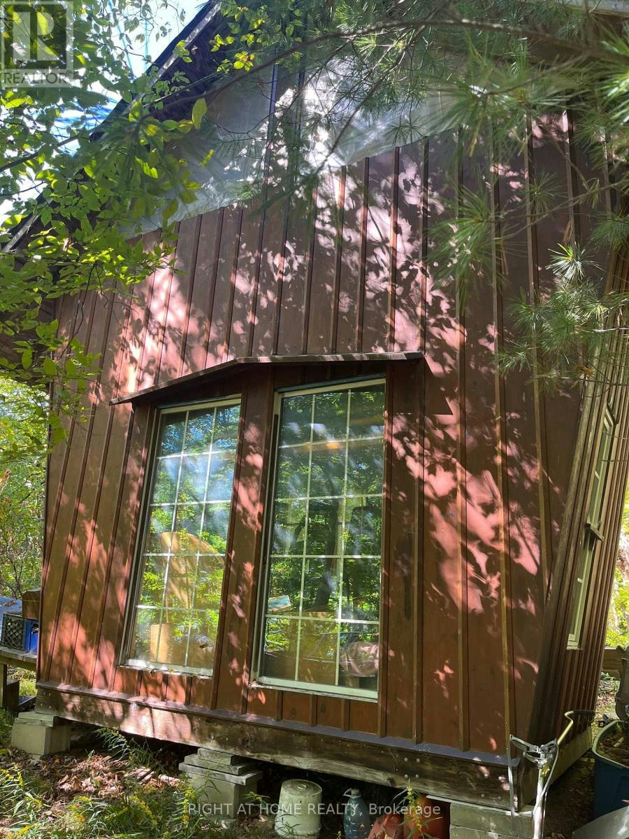 803 Beach Lane, Leeds and the Thousand Islands, ON, K0E 1N0