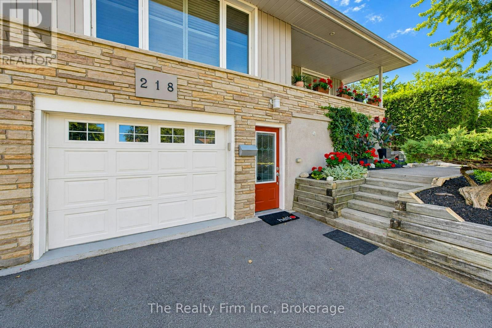 218 Forestwood Drive, Kitchener, ON, N2N 1B9