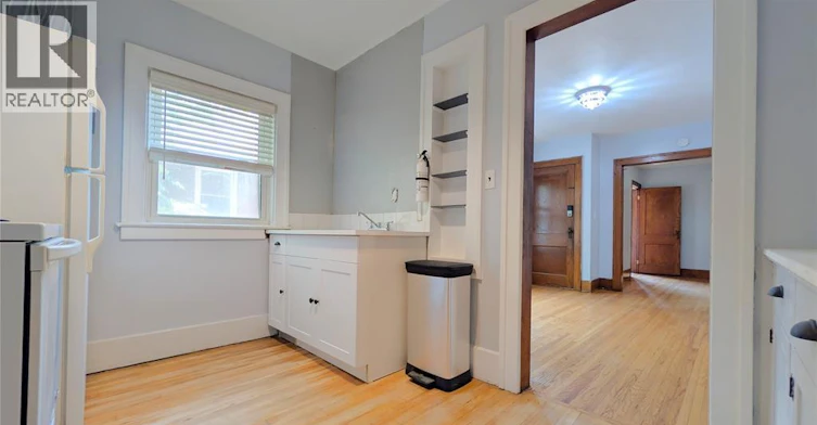 UPPER-322 Partington, Windsor, ON, N9B 2N5 - 5